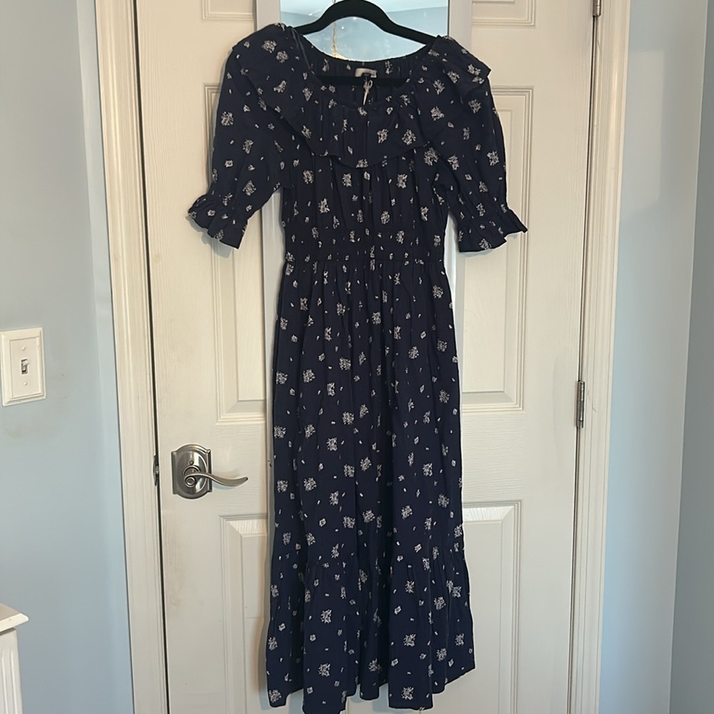 NWT Universal Threads Maxi Dress - Picture 3 of 5